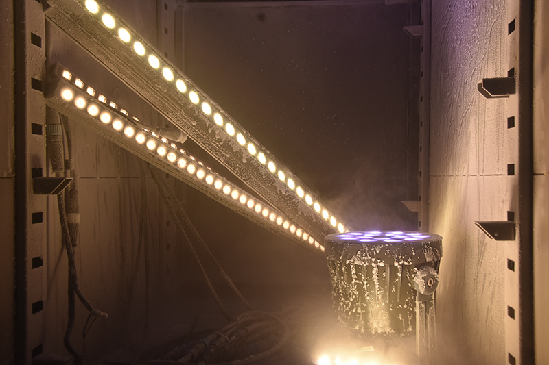 -45 ° light fixture